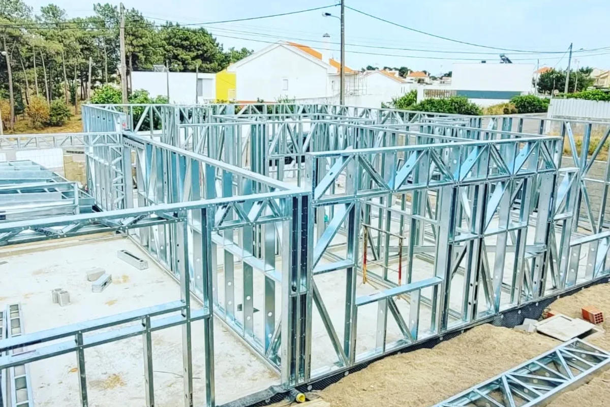 Estrutura LSF de moradia em Seixal