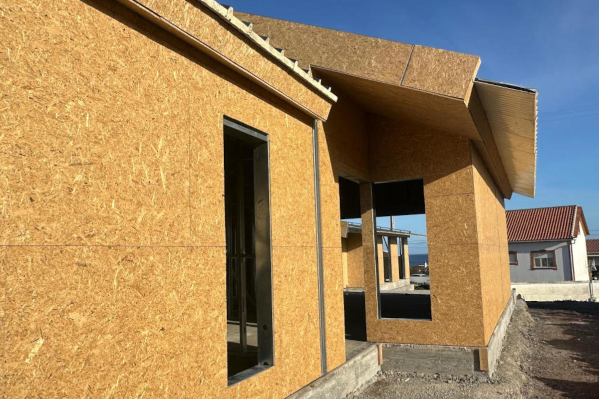 paredes-exteriores-de-moradia-LSF-e-OSB